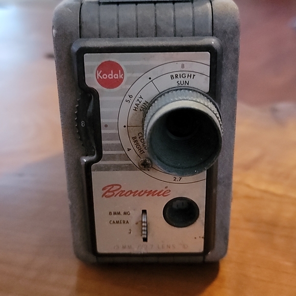 Kodak Brownie 8mm Film Camera, vintage - Picture 1 of 5